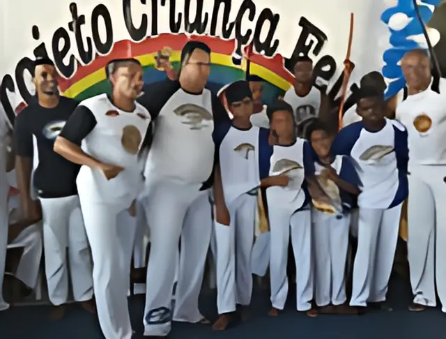 Capoeira — Projeto Criança Feliz / SINDITOB (foto 1 de 6)